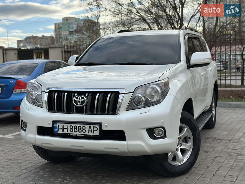 Позашляховик / Кросовер Toyota Land Cruiser Prado 2010 в Одесі