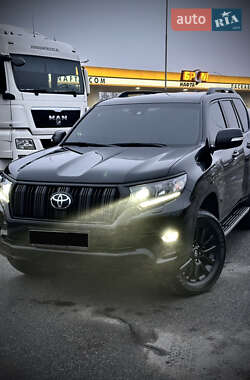 Toyota Land Cruiser Prado 2023