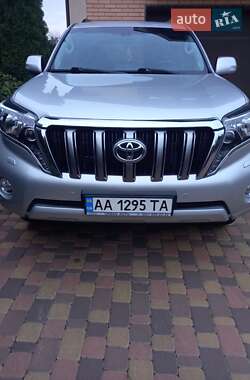 Toyota Land Cruiser Prado 2013