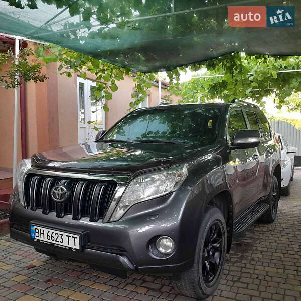 Позашляховик / Кросовер Toyota Land Cruiser Prado 2014 в Тарутиному