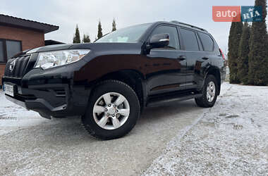 Внедорожник / Кроссовер Toyota Land Cruiser Prado 2019 в Березному