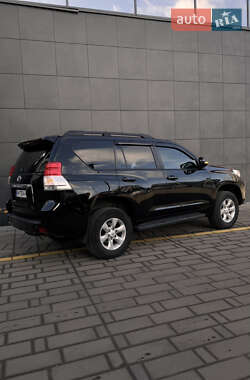 Позашляховик / Кросовер Toyota Land Cruiser Prado 2010 в Житомирі