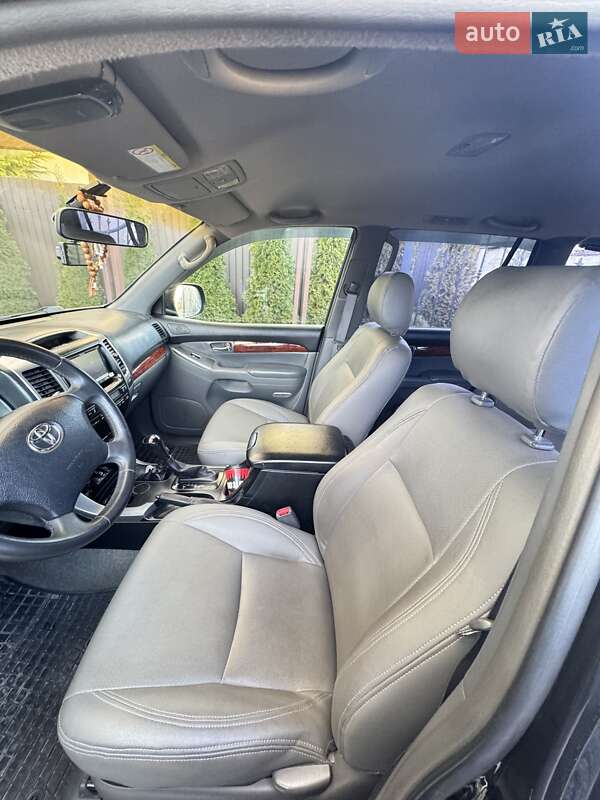 Внедорожник / Кроссовер Toyota Land Cruiser Prado 2005 в Львове фото 3 Внедорожник / Кроссовер Toyota Land Cruiser Prado 2005 в Львове