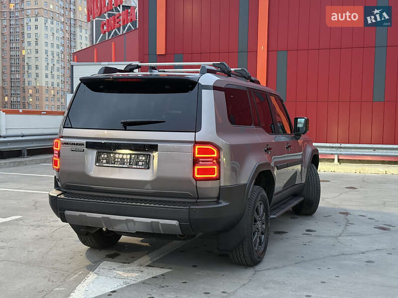 Внедорожник / Кроссовер Toyota Land Cruiser Prado 2024 в Киеве фото 7 Внедорожник / Кроссовер Toyota Land Cruiser Prado 2024 в Киеве