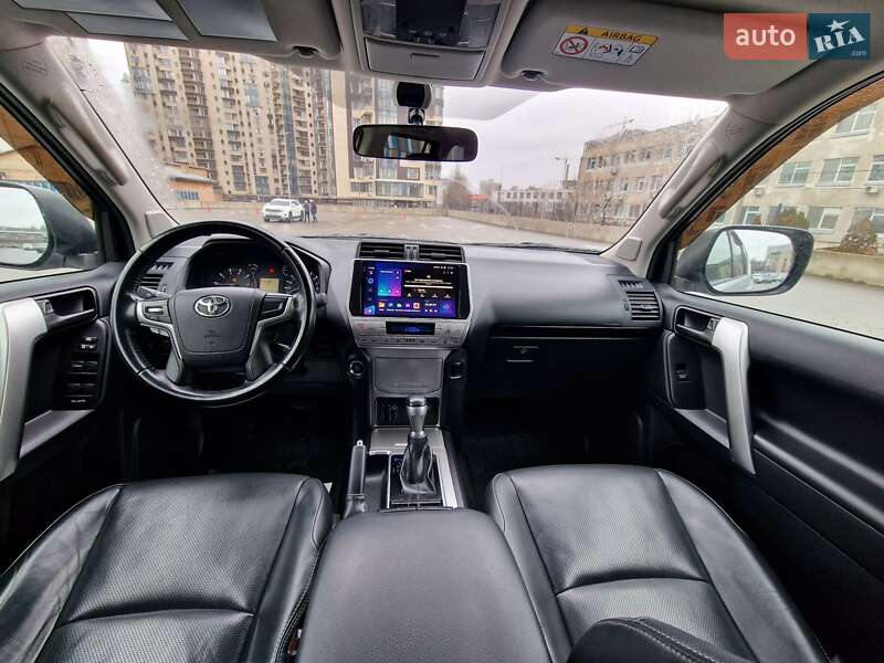 Позашляховик / Кросовер Toyota Land Cruiser Prado 2019 в Києві