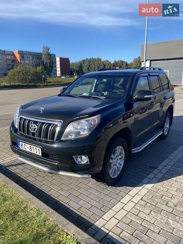 Внедорожник / Кроссовер Toyota Land Cruiser Prado 2011 в Киеве