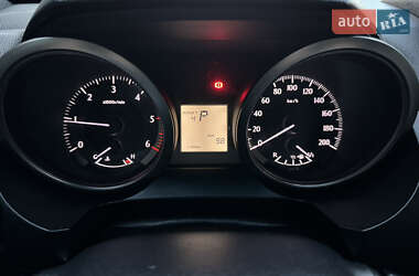 Позашляховик / Кросовер Toyota Land Cruiser Prado 2014 в 