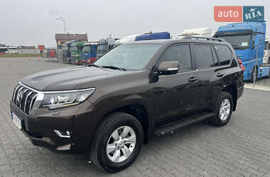 Позашляховик / Кросовер Toyota Land Cruiser Prado 2018 в Чернівцях