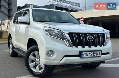 Позашляховик / Кросовер Toyota Land Cruiser Prado 2015 в Києві