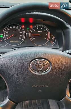 Внедорожник / Кроссовер Toyota Land Cruiser Prado 2004 в 
