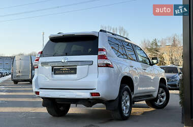 Внедорожник / Кроссовер Toyota Land Cruiser Prado 2017 в 