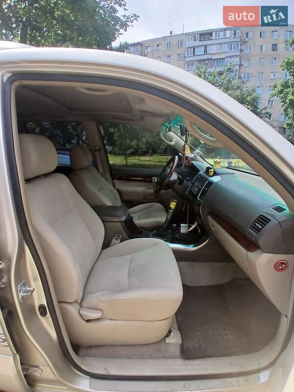 Позашляховик / Кросовер Toyota Land Cruiser Prado 2006 в Харкові