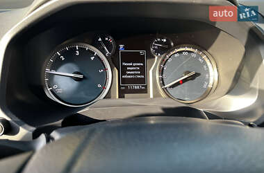 Позашляховик / Кросовер Toyota Land Cruiser Prado 2021 в 