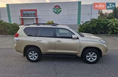 Внедорожник / Кроссовер Toyota Land Cruiser Prado 2013 в Ужгороде