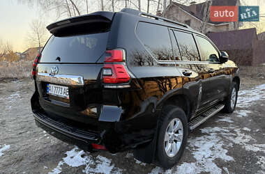 Позашляховик / Кросовер Toyota Land Cruiser Prado 2020 в 