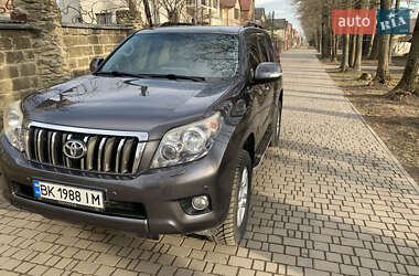 Toyota Land Cruiser Prado 2011