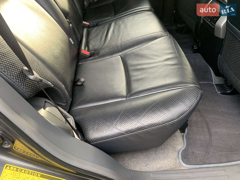 Позашляховик / Кросовер Toyota Land Cruiser Prado 2011 в Рівному