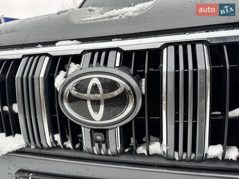 Внедорожник / Кроссовер Toyota Land Cruiser Prado 2018 в Сумах