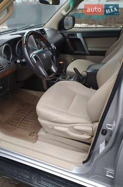 Позашляховик / Кросовер Toyota Land Cruiser Prado 2011 в Вишгороді