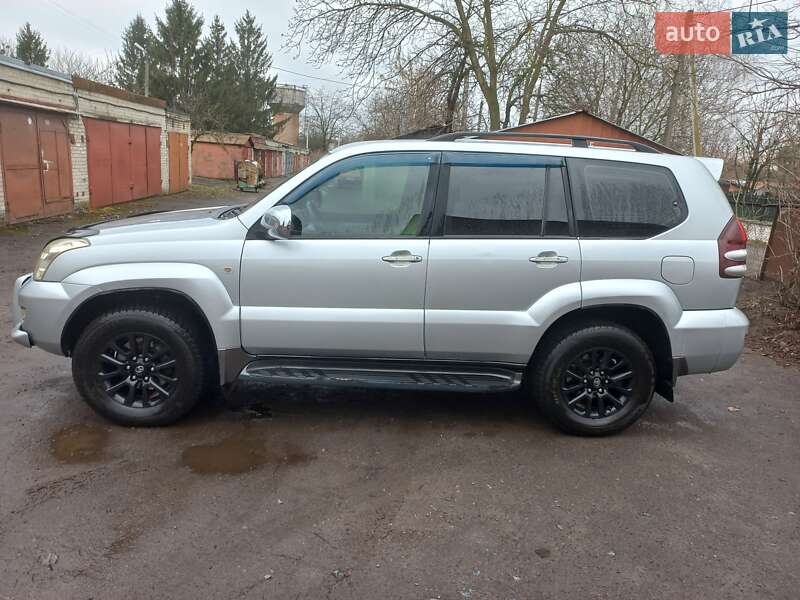 Позашляховик / Кросовер Toyota Land Cruiser Prado 2005 в Луцьку