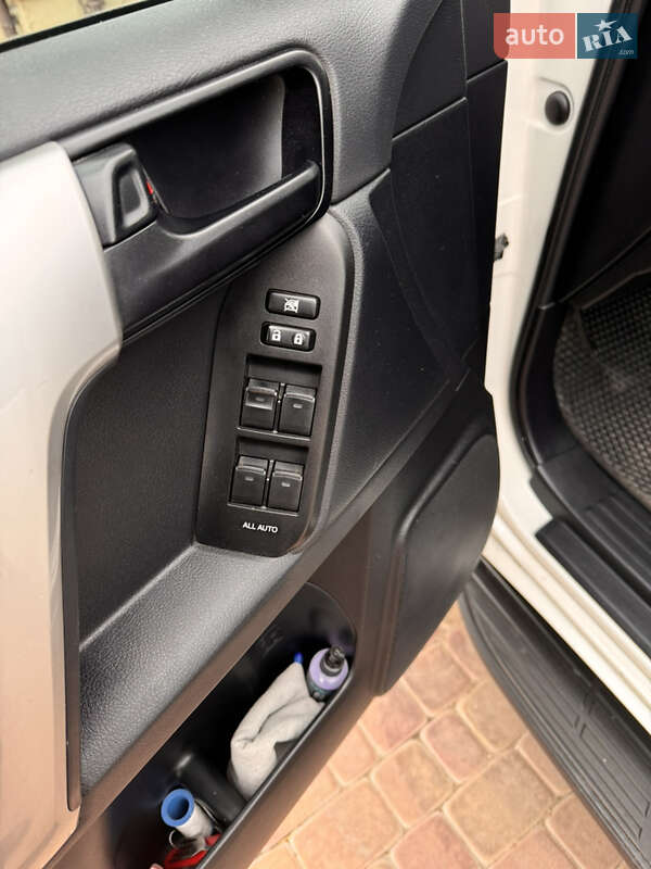 Внедорожник / Кроссовер Toyota Land Cruiser Prado 2020 в Хмельницком