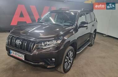 Toyota Land Cruiser Prado 2022