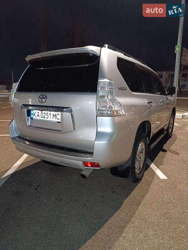Внедорожник / Кроссовер Toyota Land Cruiser Prado 2012 в Житомире