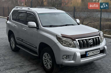 Позашляховик / Кросовер Toyota Land Cruiser Prado 2010 в Хмельницькому