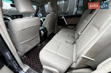 Внедорожник / Кроссовер Toyota Land Cruiser Prado 2010 в Днепре