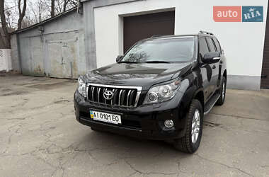 Позашляховик / Кросовер Toyota Land Cruiser Prado 2012 в Києві