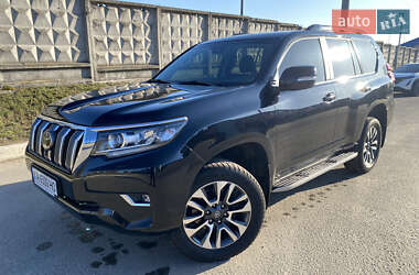 Внедорожник / Кроссовер Toyota Land Cruiser Prado 2022 в 