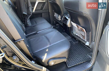 Внедорожник / Кроссовер Toyota Land Cruiser Prado 2022 в 