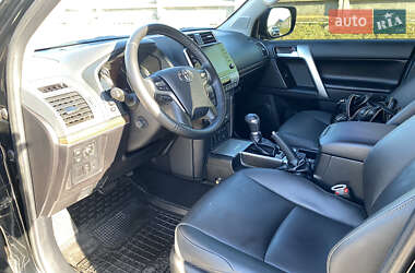 Внедорожник / Кроссовер Toyota Land Cruiser Prado 2022 в 