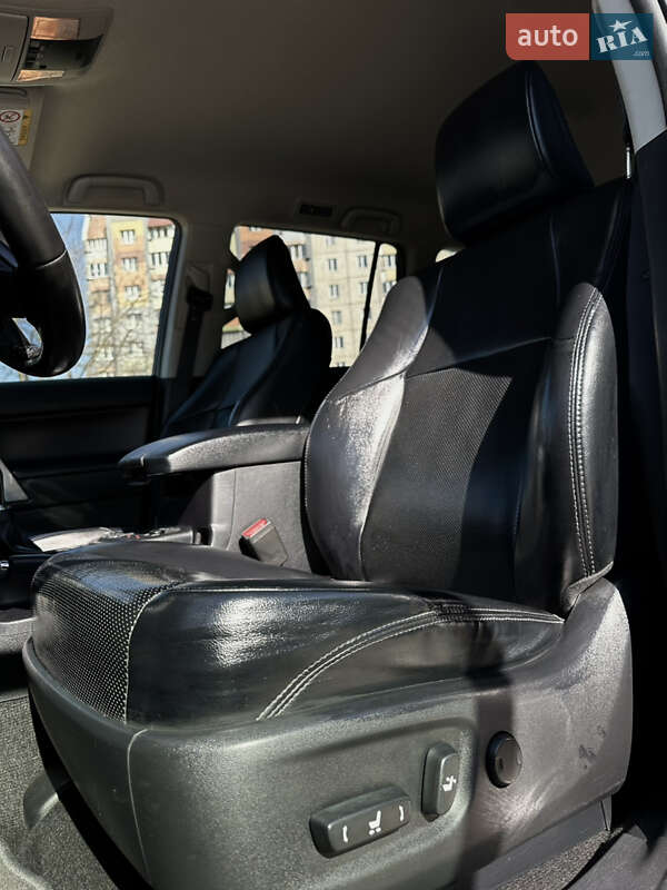 Позашляховик / Кросовер Toyota Land Cruiser Prado 2020 в Івано-Франківську