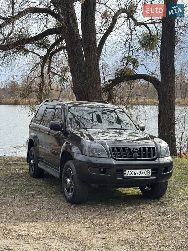 Позашляховик / Кросовер Toyota Land Cruiser Prado 2005 в Мерефа