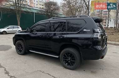 Внедорожник / Кроссовер Toyota Land Cruiser Prado 2021 в 