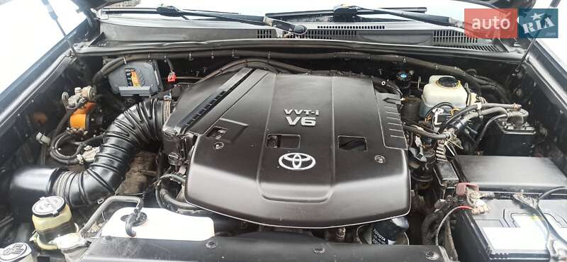 Позашляховик / Кросовер Toyota Land Cruiser Prado 2008 в Києві