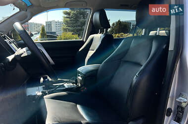 Внедорожник / Кроссовер Toyota Land Cruiser Prado 2020 в 