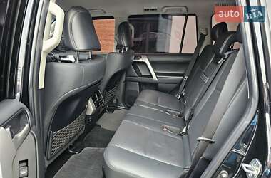 Внедорожник / Кроссовер Toyota Land Cruiser Prado 2022 в 