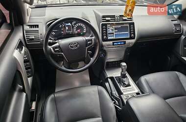 Внедорожник / Кроссовер Toyota Land Cruiser Prado 2022 в 