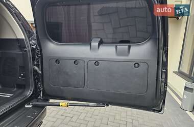 Внедорожник / Кроссовер Toyota Land Cruiser Prado 2022 в 