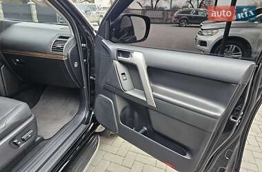 Внедорожник / Кроссовер Toyota Land Cruiser Prado 2022 в 