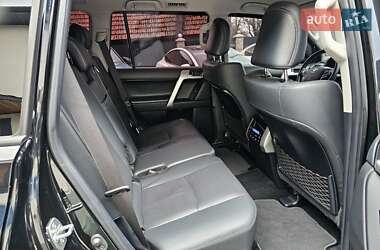 Внедорожник / Кроссовер Toyota Land Cruiser Prado 2022 в 