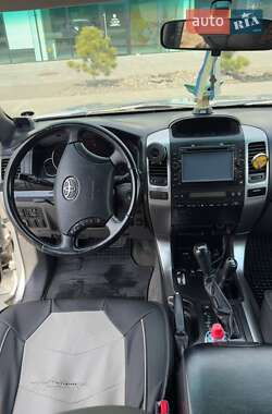 Внедорожник / Кроссовер Toyota Land Cruiser Prado 2008 в 