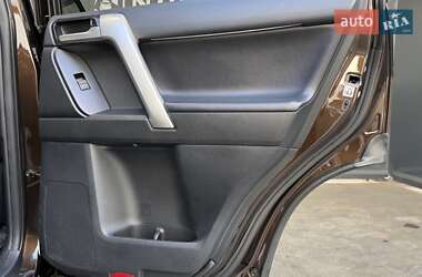 Внедорожник / Кроссовер Toyota Land Cruiser Prado 2022 в 