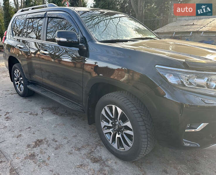 Позашляховик / Кросовер Toyota Land Cruiser Prado 2022 в Ірпені