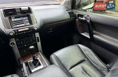 Внедорожник / Кроссовер Toyota Land Cruiser Prado 2010 в 