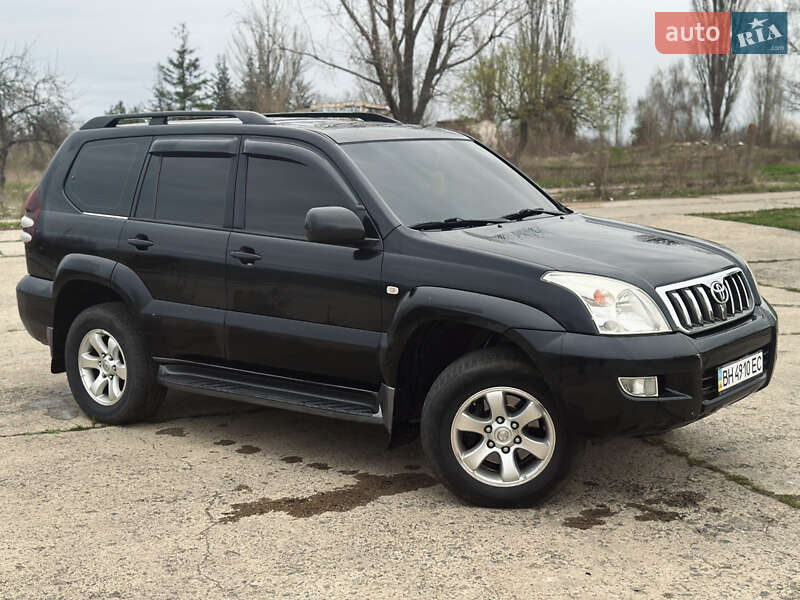 Внедорожник / Кроссовер Toyota Land Cruiser Prado 2003 в Подольске