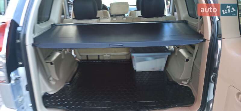 Внедорожник / Кроссовер Toyota Land Cruiser Prado 2005 в Черновцах