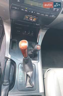 Внедорожник / Кроссовер Toyota Land Cruiser Prado 2005 в 